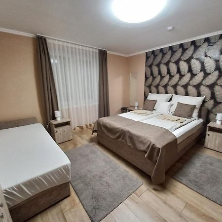 Ilona Apartman Гюла Екстериор снимка
